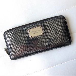 NWOT Michael Kors Full Zipper Wallet Gunmetal Gray